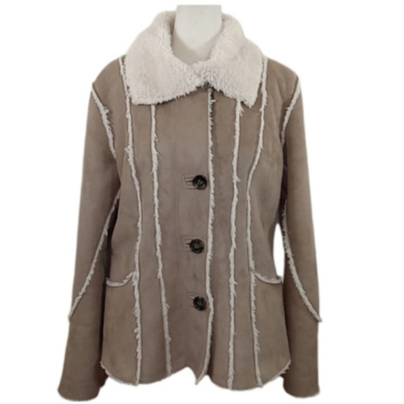 Big Chill Jacket Tan Faux Fur Shearling Raw Trim Button Front Pockets - Picture 3 of 13